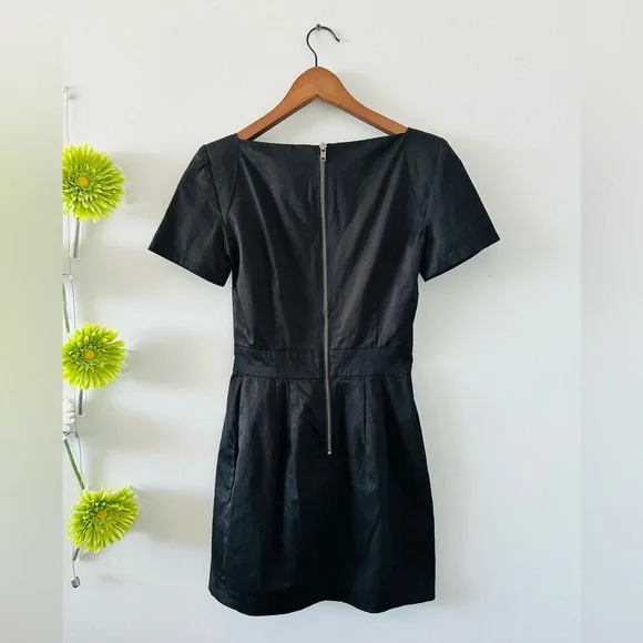 French Connection | Classy Fitted Dress - Picture 4 of 11